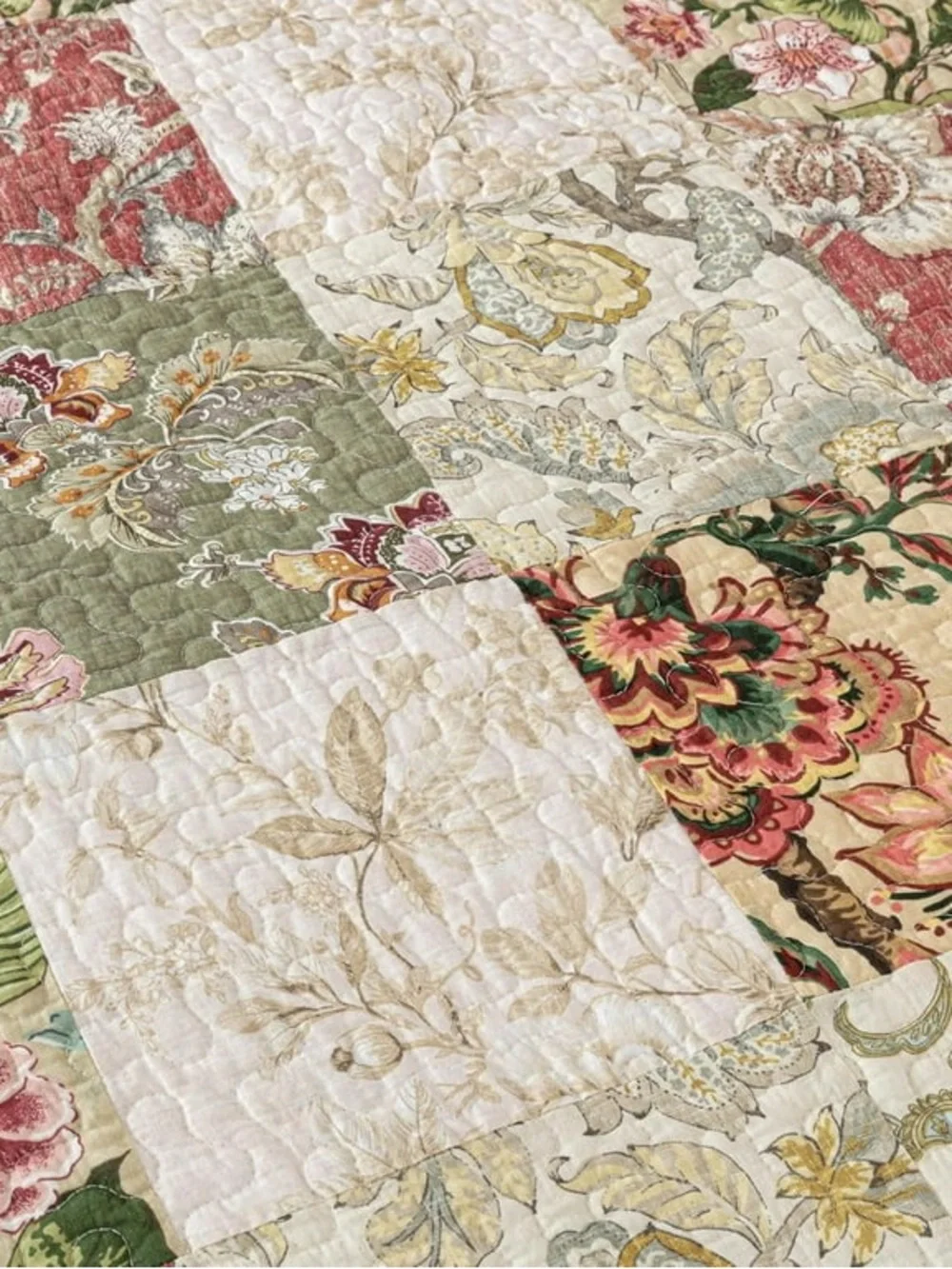 Quilted Floral Patchwork king 3 piece Set in Multi-Color